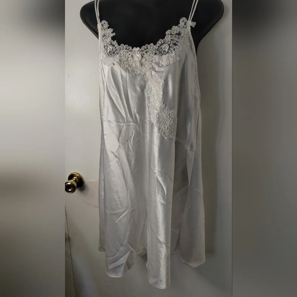 Vintage‎ California Miss White Satin Lace Nightgown Dress & Robe Size 2X 22W/24W